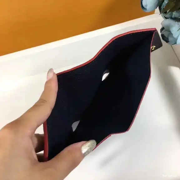 Repladies offers premium fake Louis bags at unbeatable prices. Our products are cheap because we focus on direct sales Louis Victorine wallet Vuitton 0404